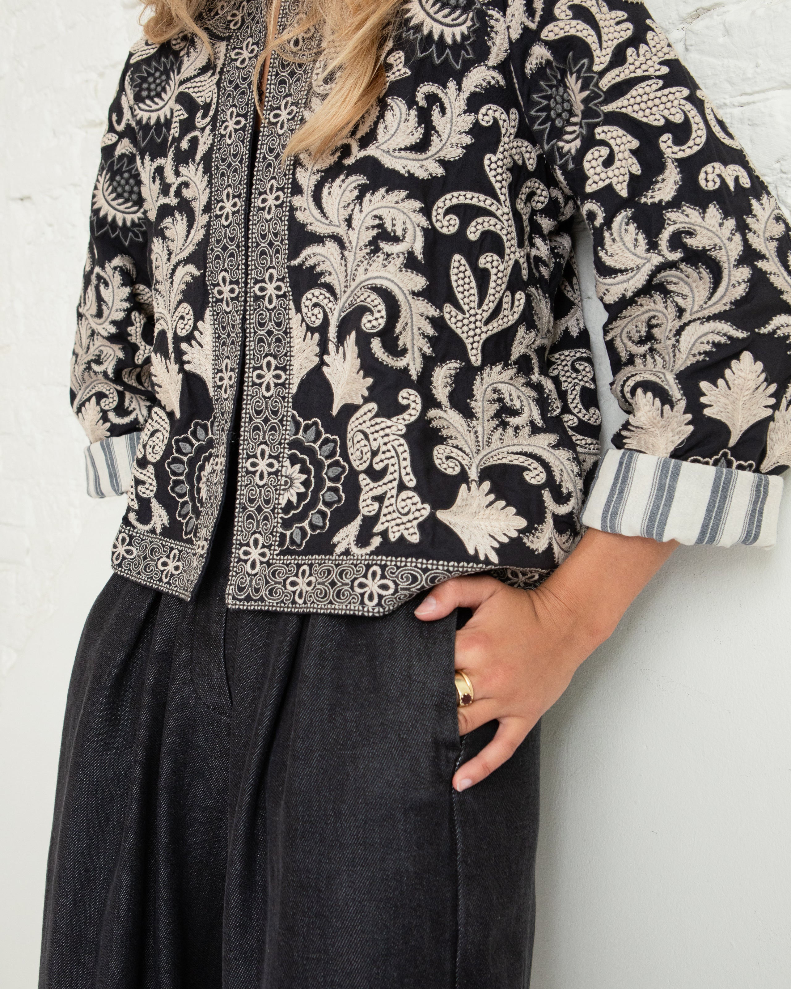 Balani jacket - Deep black