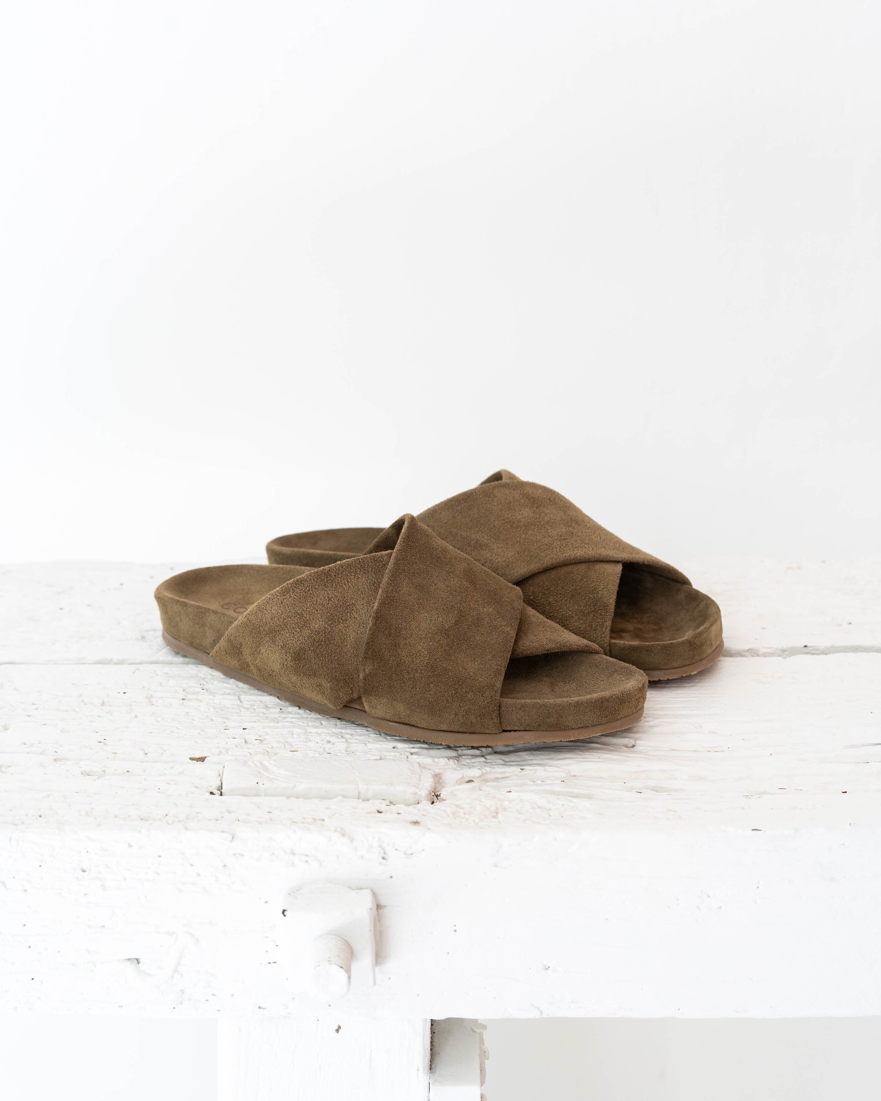 Gwen cross sandal - Suede brown