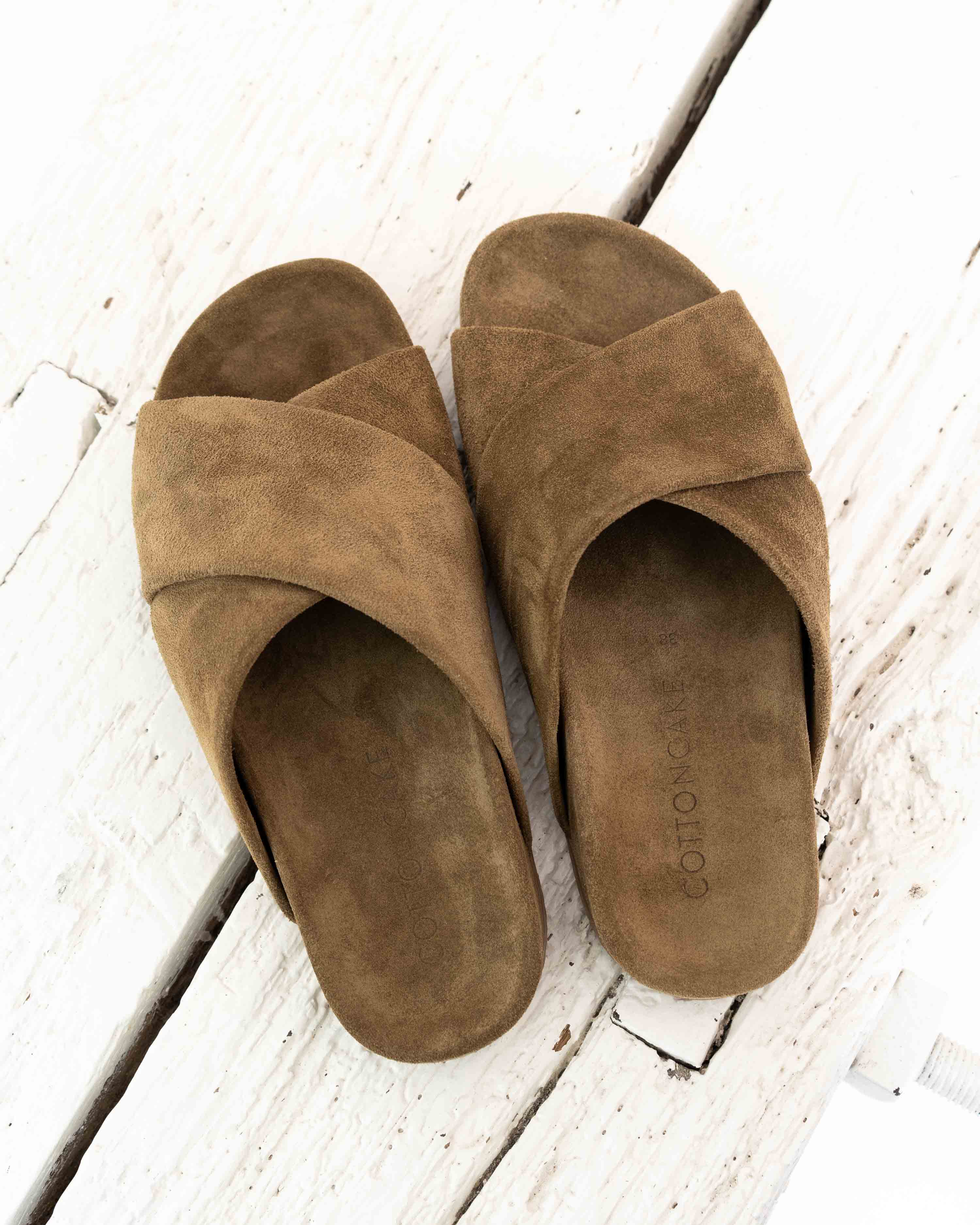Gwen cross sandal - Suede brown