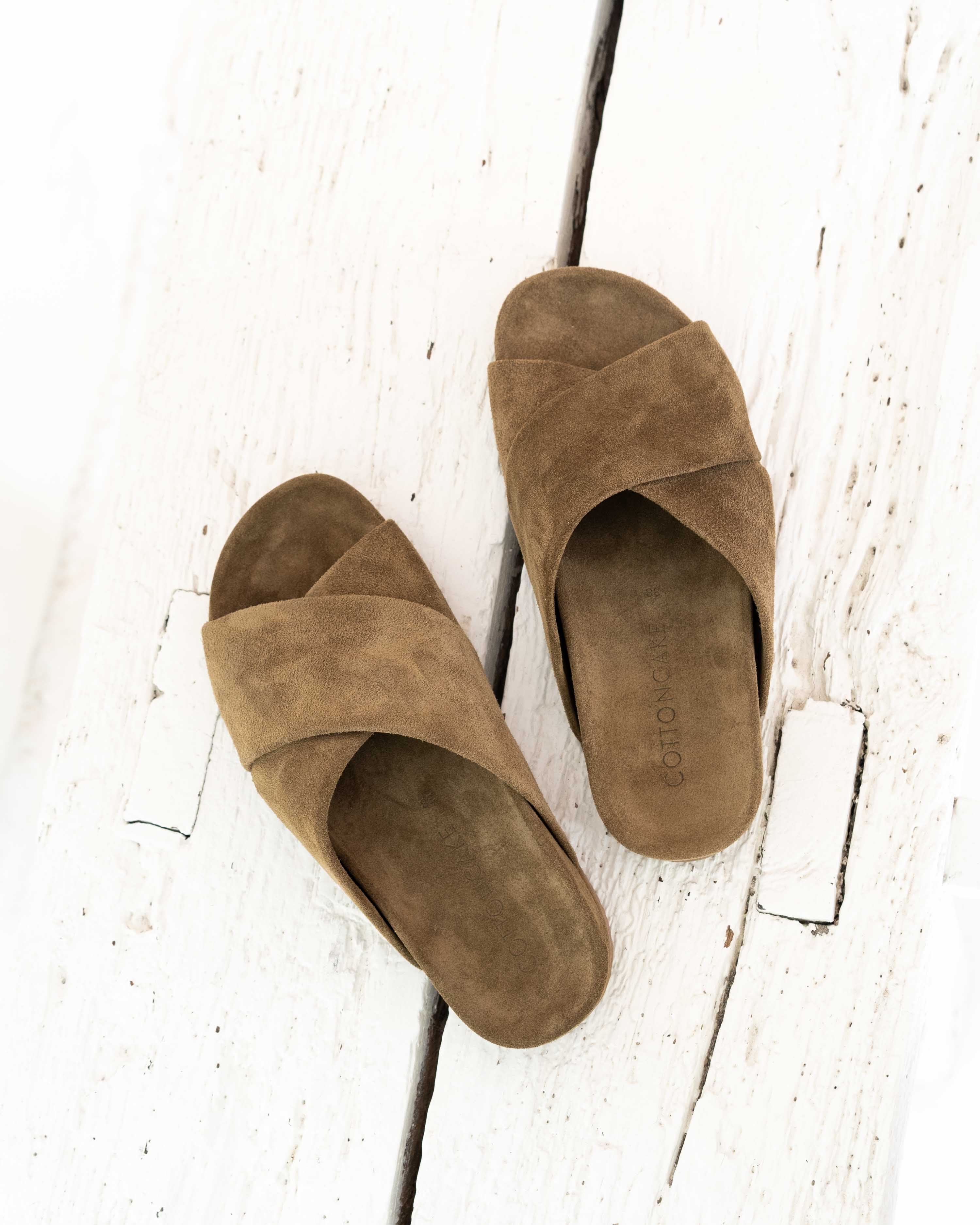 Gwen cross sandal - Suede brown