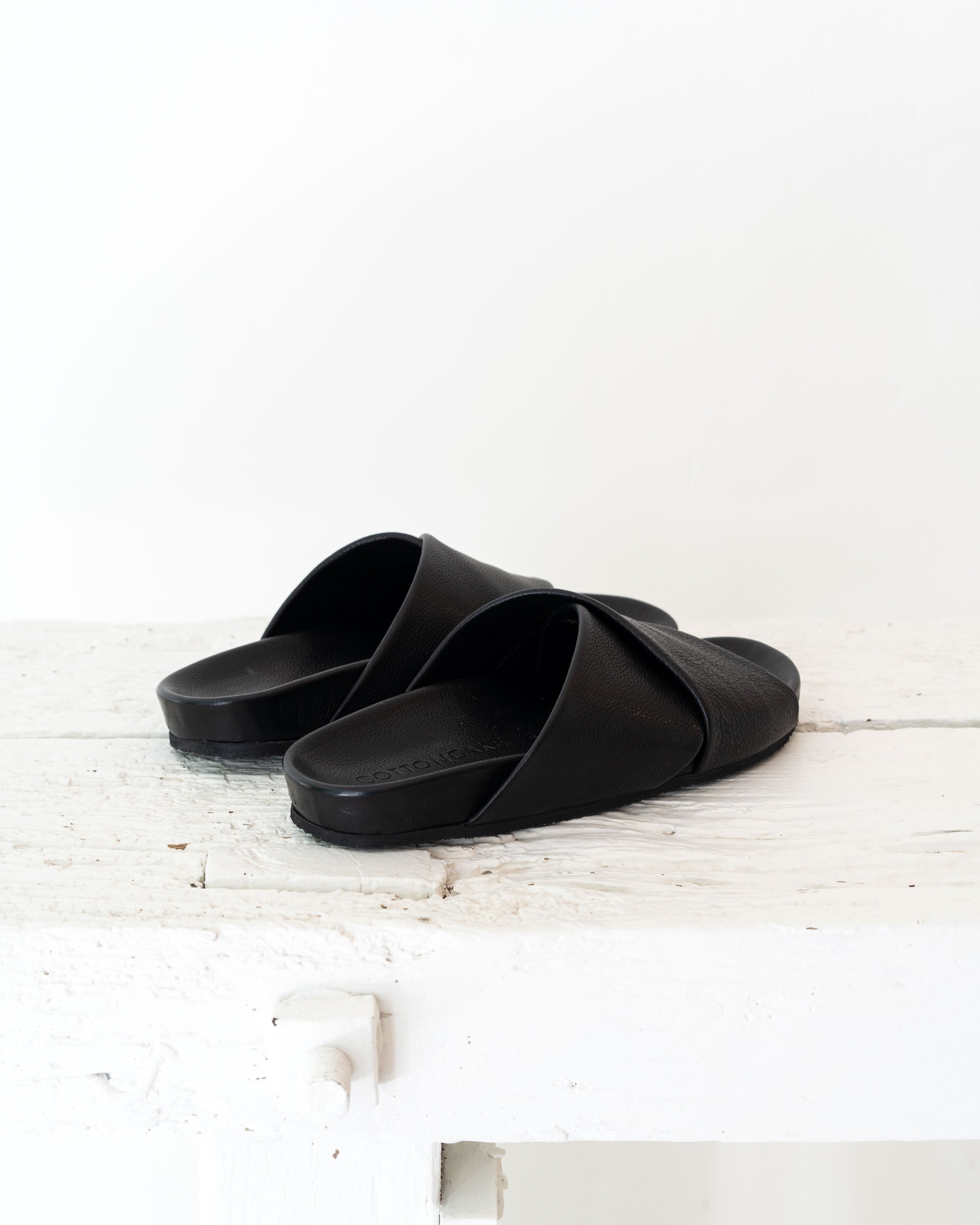 Gwen cross sandal - Leather black