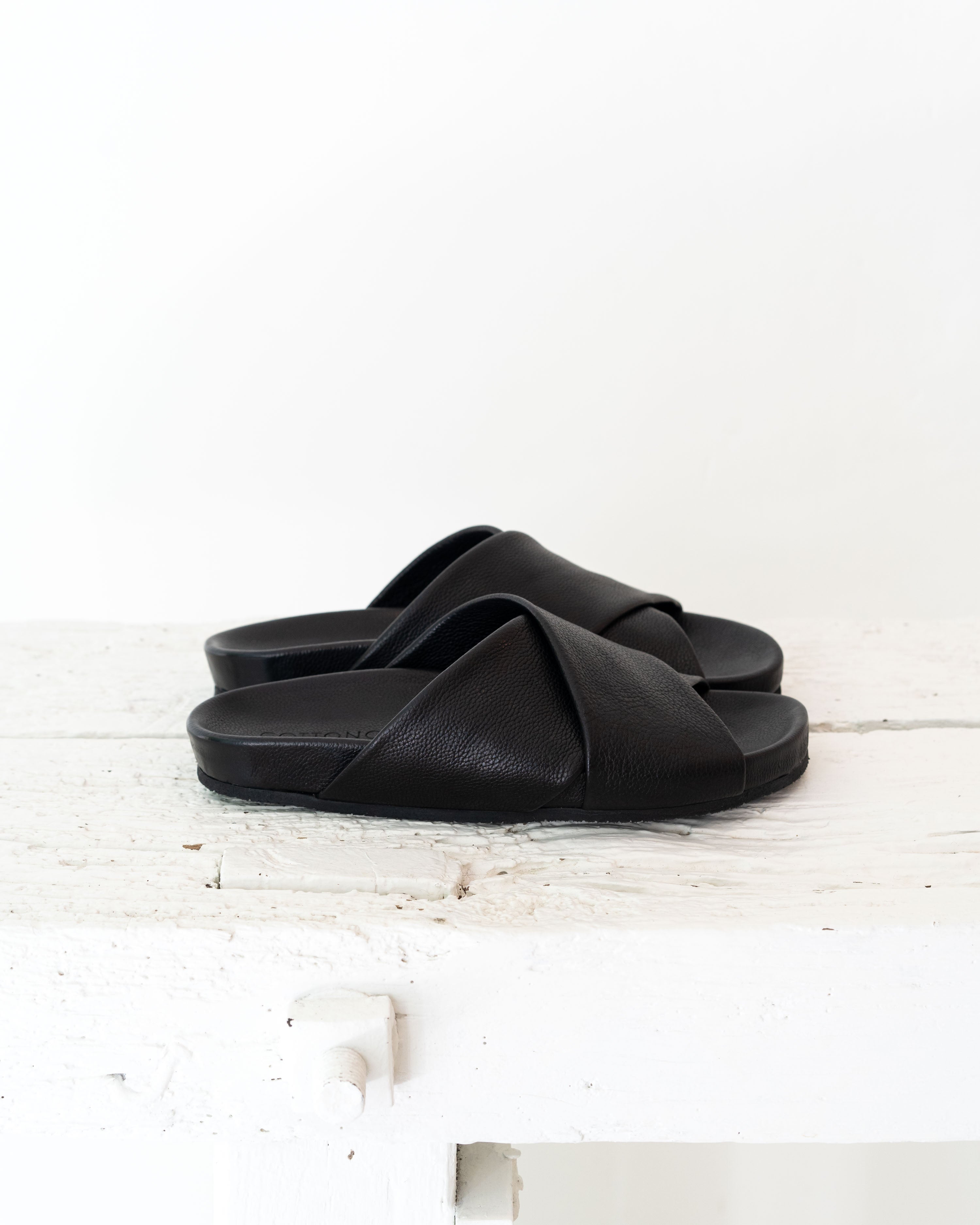 Gwen cross sandal - Leather black