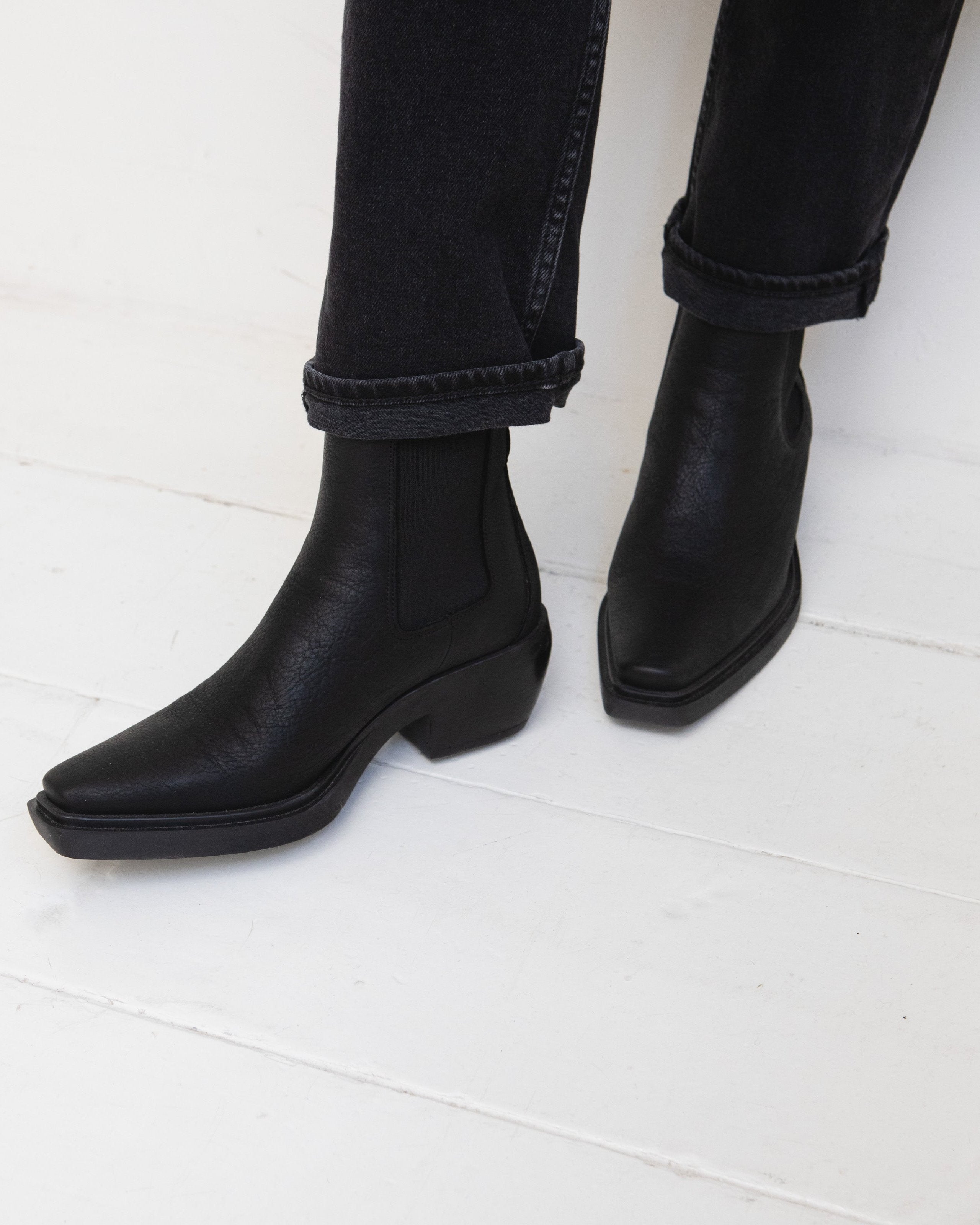 Waxed nabuc boots - Black