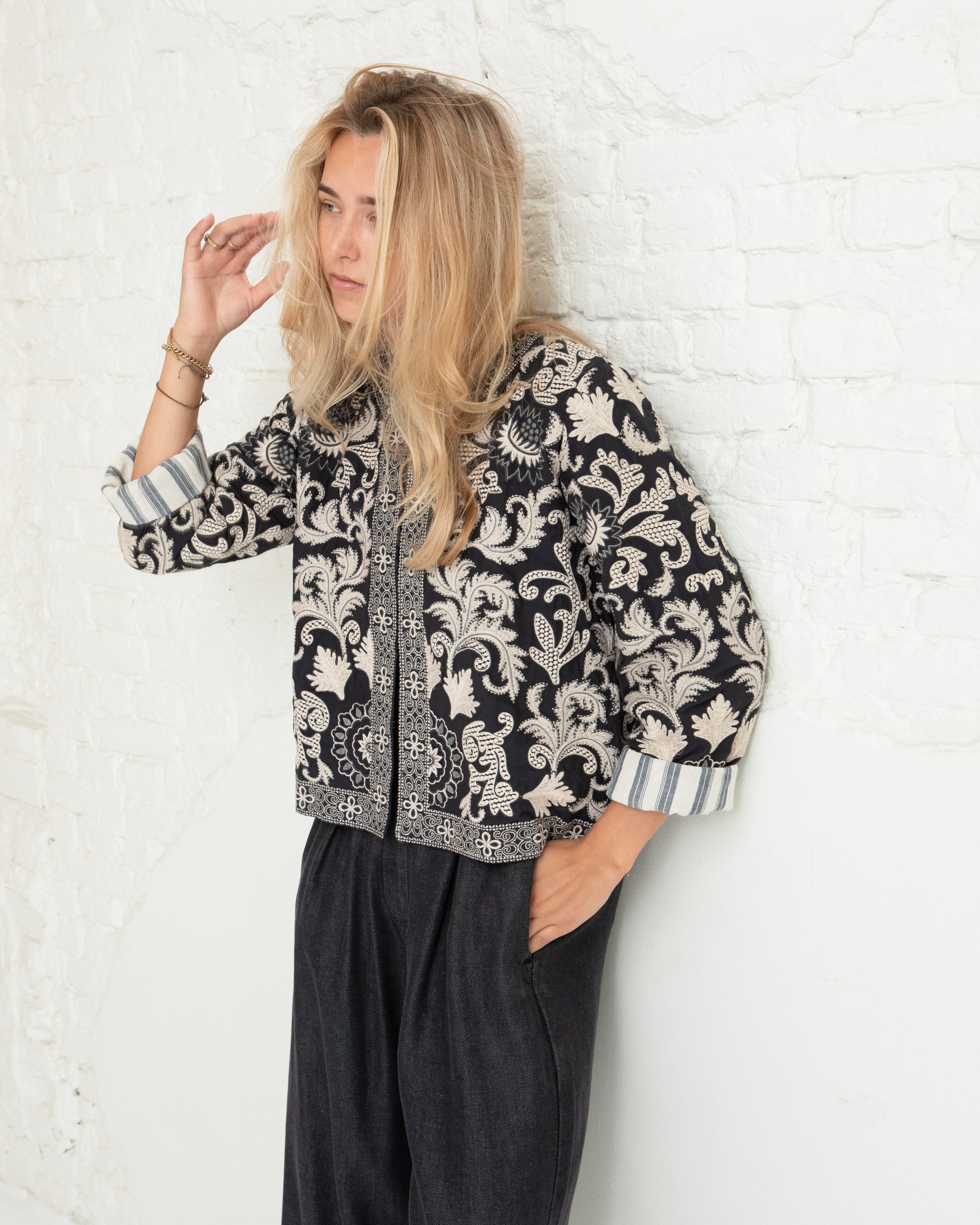 Balani jacket - Deep black