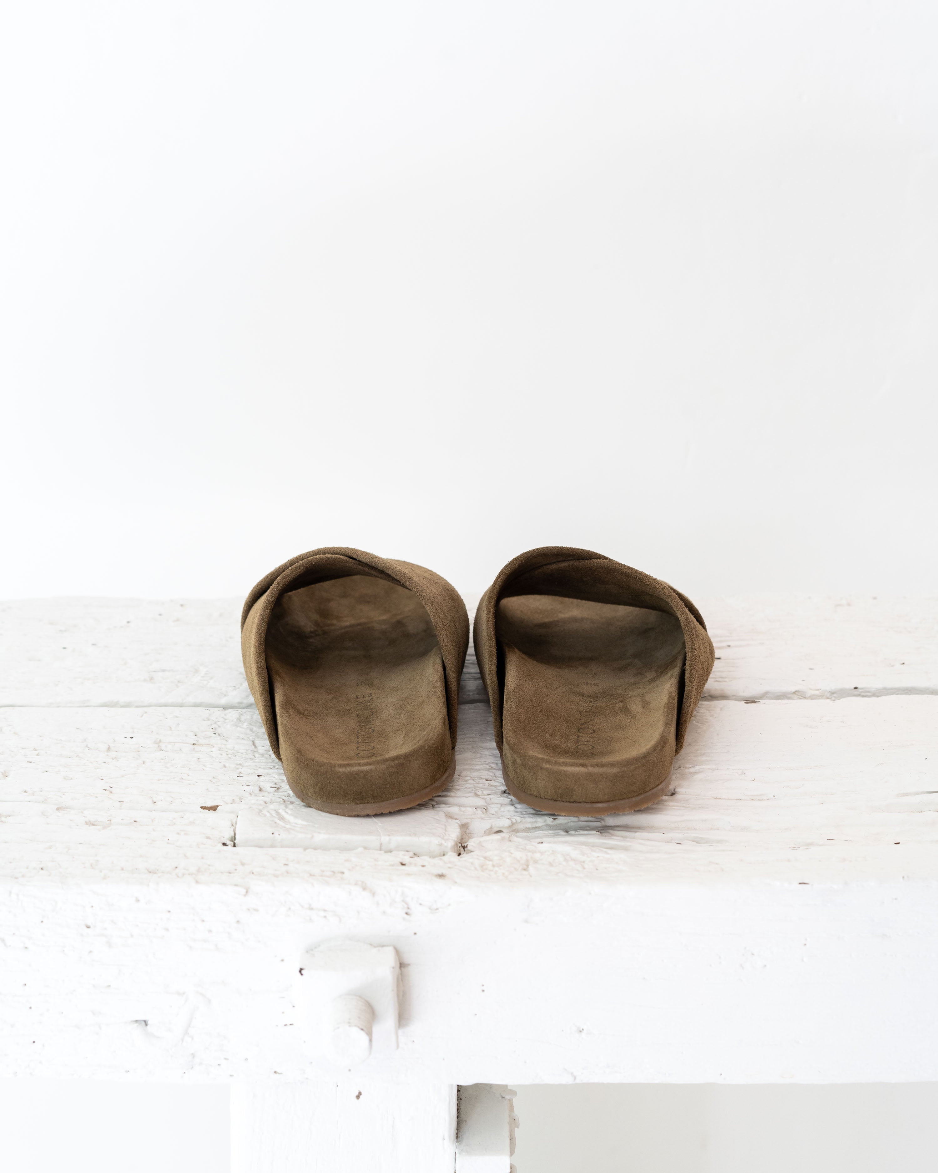Gwen cross sandal - Suede brown