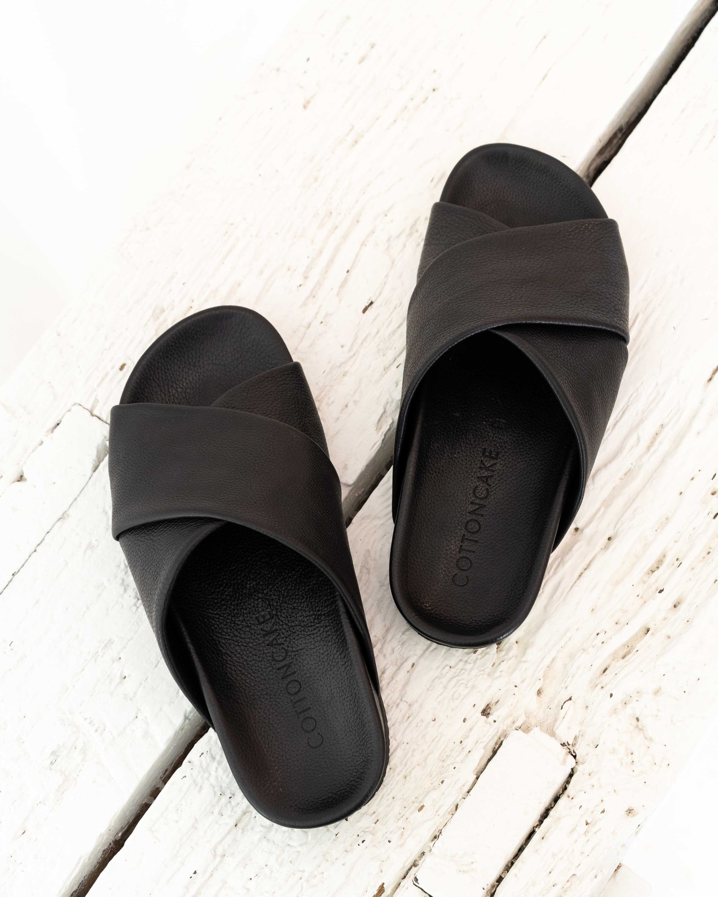 Gwen cross sandal - Leather black