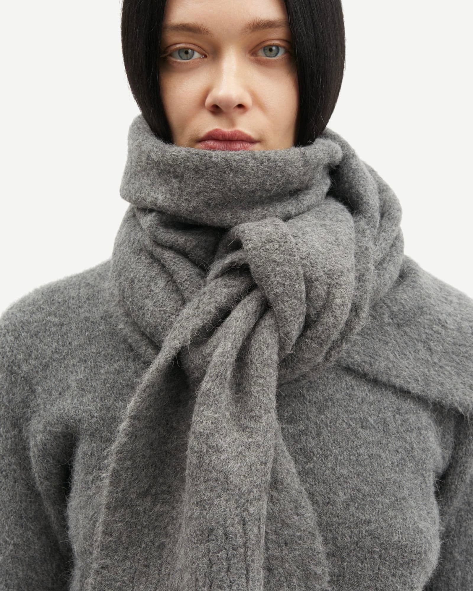 Sajeanne scarf - Iron gate