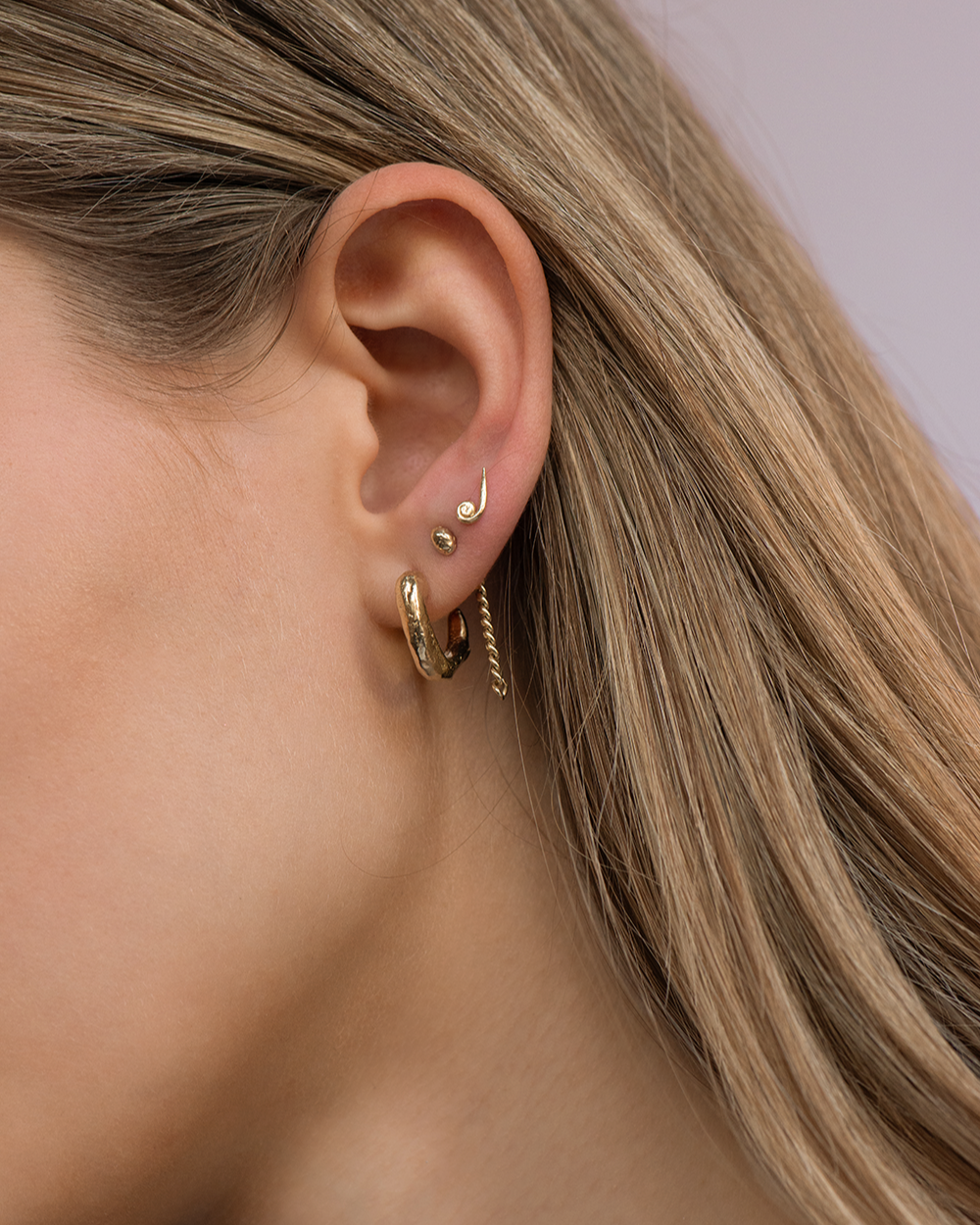 Blow with chain earring - Gold